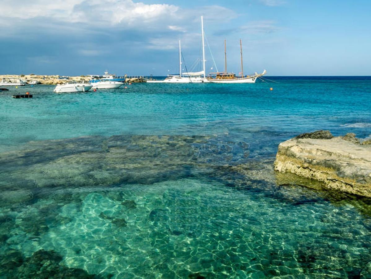 Island Home Seaside Villa Paralimni Exteriör bild